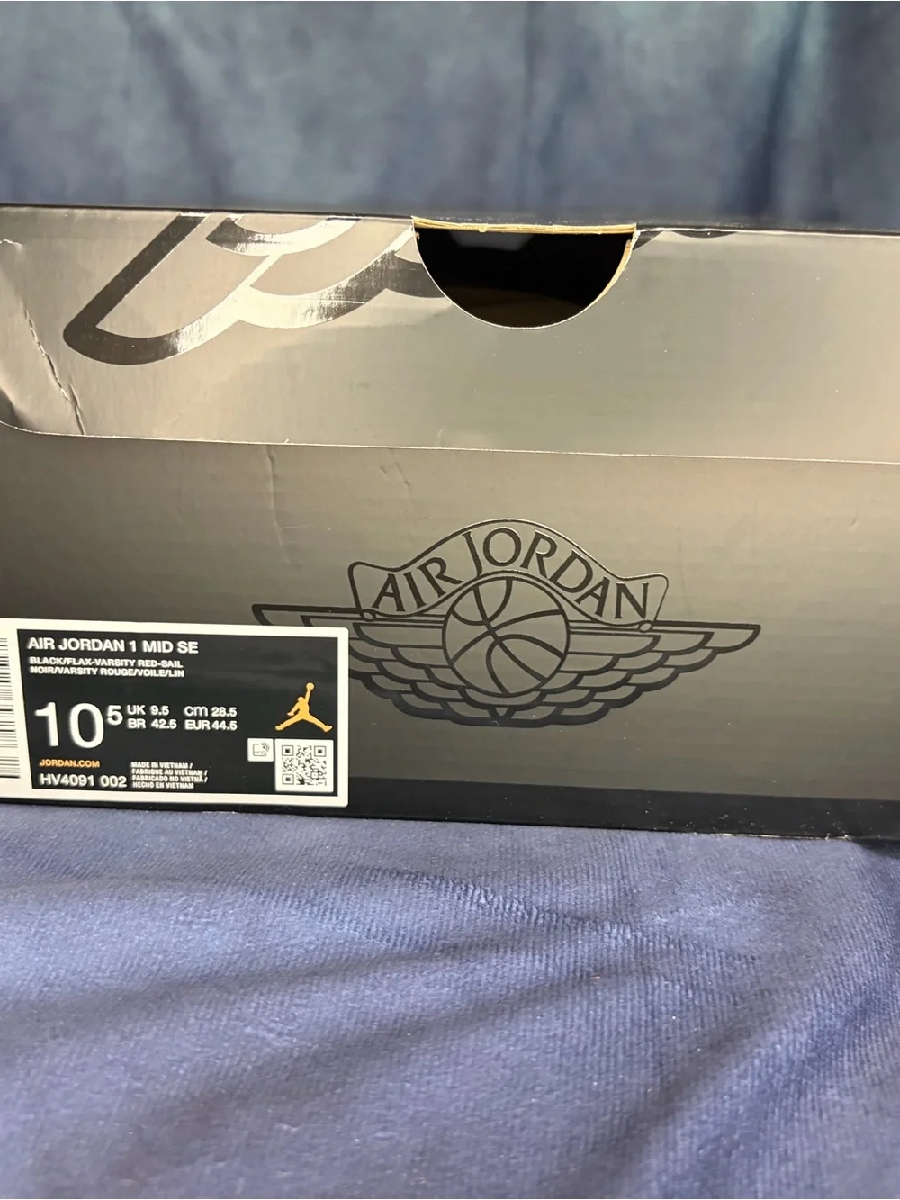 Jordan 1 Mid SE